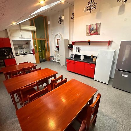 25 Hours Hostel VNO Eksteriør bilde