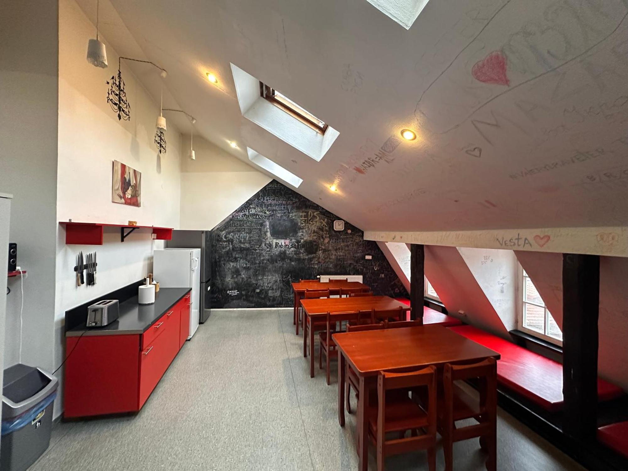 25 Hours Hostel VNO Eksteriør bilde
